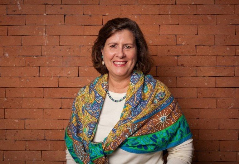 Angela Dannemann, superintendente do Itaú Social, reforça que a educação garante o acesso aos demais direitos