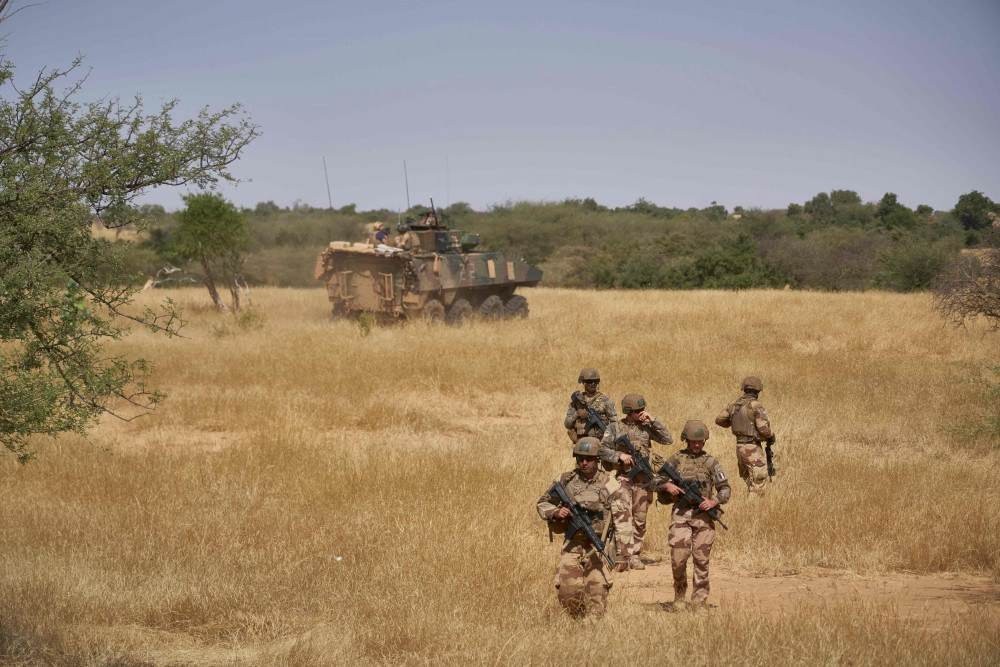 Ataque em Burkina Faso, no oeste da África, causa cerca de cem mortos