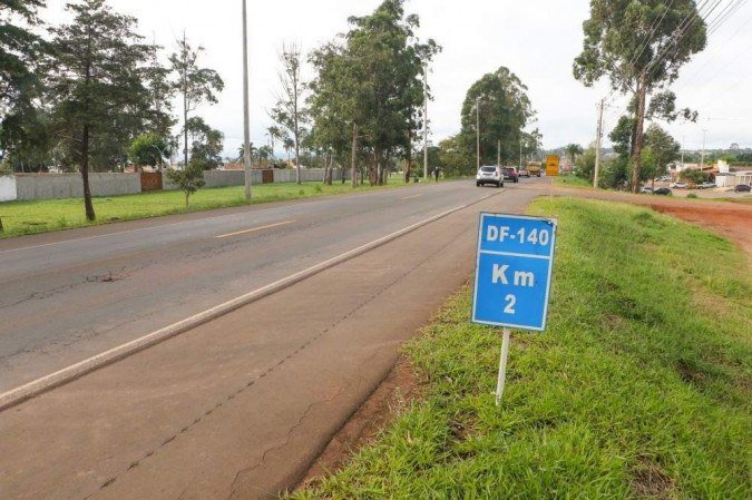 A estrada dá acesso à DF-001 e segue até a divisa com Goiás. -  (crédito: RENATO ALVES/Agência Brasília )
