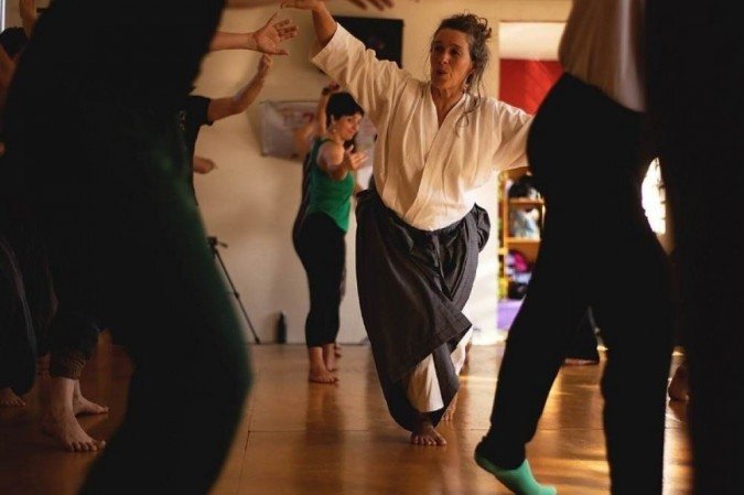 Projeto Dança Marcial: Encontros entre Improvisação e Marcialidade terá apoio em plataforma virtual - (crédito: Divulgação) Projeto Dança Marcial: Encontros entre Improvisação e Marcialidade terá apoio em plataforma virtual - (crédito: Divulgação)