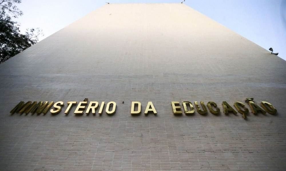 MEC libera R$ 436,1 milhões para manutenção de instituições federais 