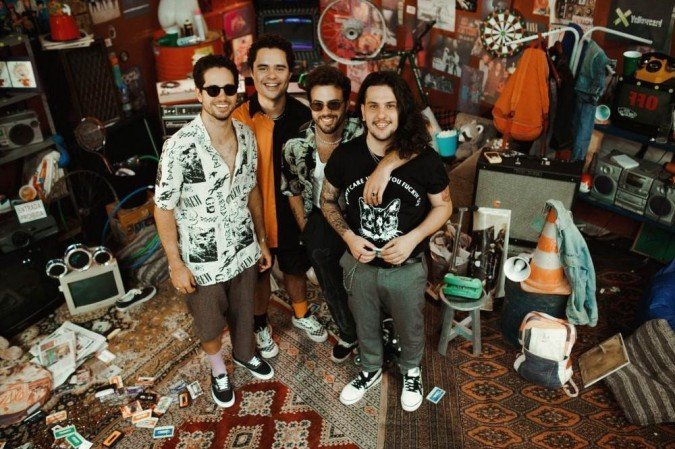Banda Lagum na gravação do clipe 'Eu e minhas paranoias' - (crédito: Sarah Leal) Banda Lagum na gravação do clipe 'Eu e minhas paranoias' - (crédito: Sarah Leal)