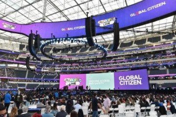 Inaugurado em 2020, o SoFiStadium, um dos estádios da abertura, é a arena mais cara da história dos esportes. Cinco bilhões de dólares foram necessários para construí-lo  -  (crédito: VALERIE MACON                       )