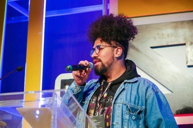 Kaio Leal, um dos criadores e apresentador do podcast QuebraDev