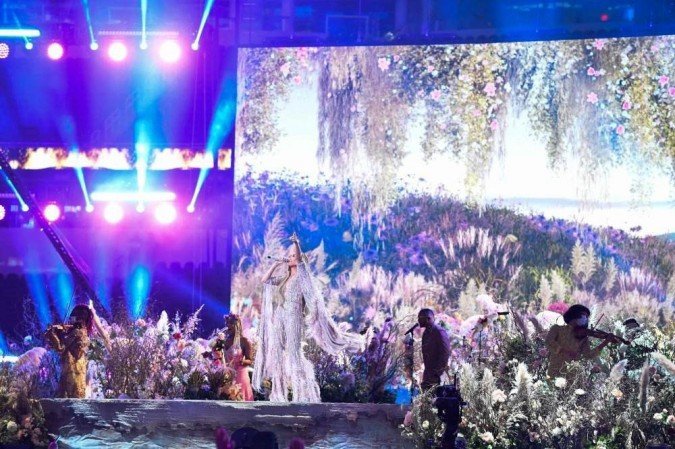 US singer Jennifer Lopez performs onstage during the taping of the 