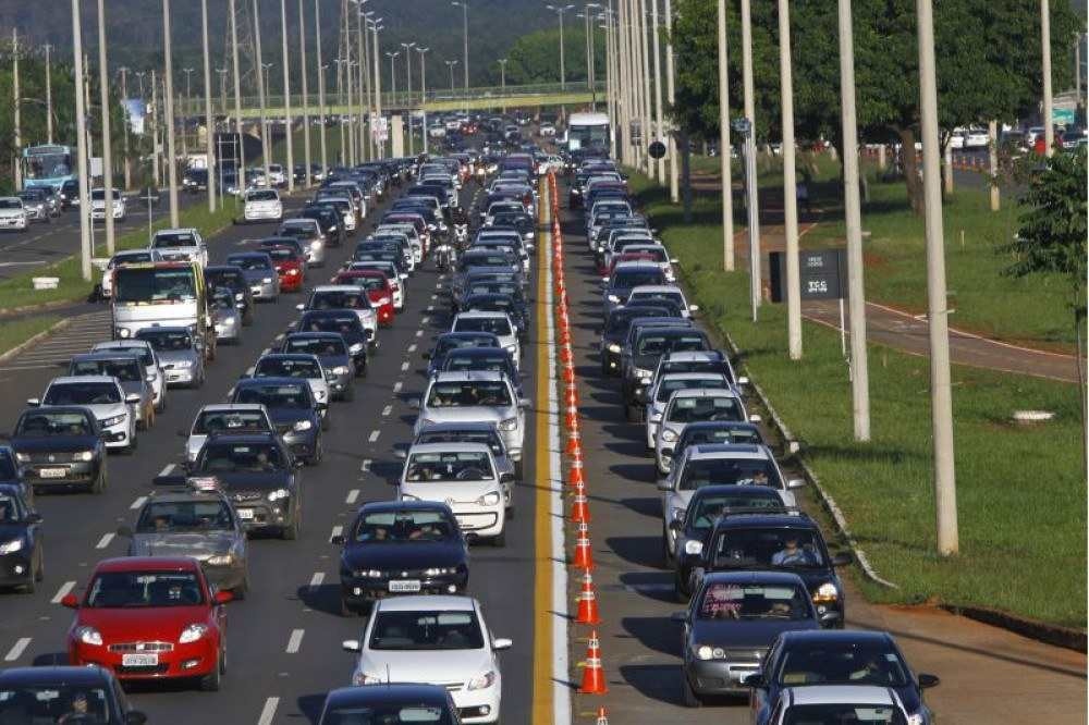 Faixas exclusivas são liberadas para os carros nesta segunda (3/5)