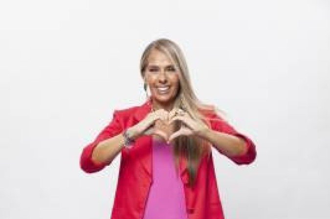 14/04/2021. Crédito: Edu Moraes TV Record. Cultura. Adriane Galisteu apresenta o Power couple 5.