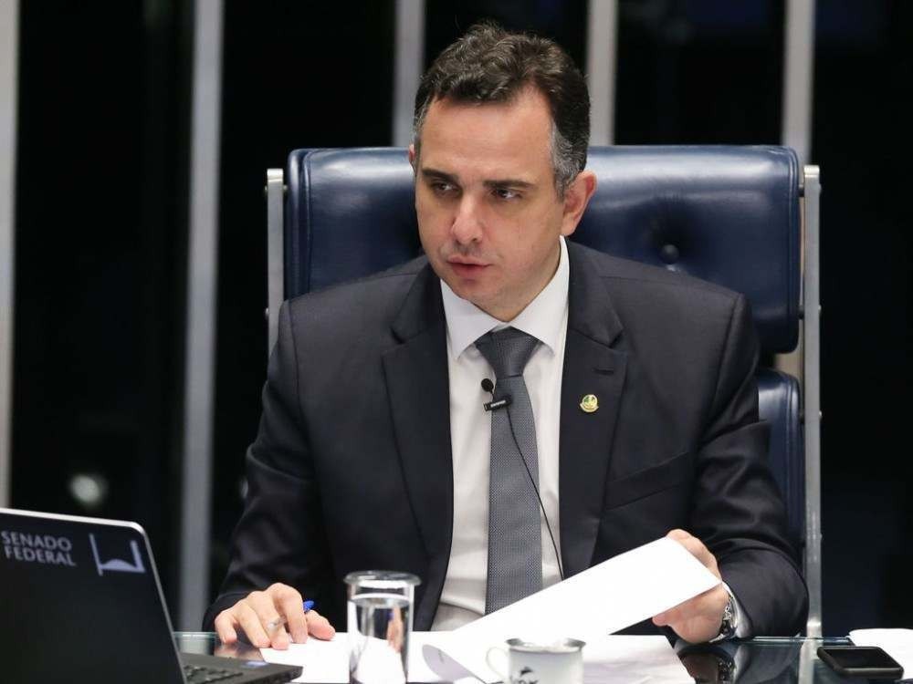 Pacheco cobra compromisso do governo com reforma administrativa