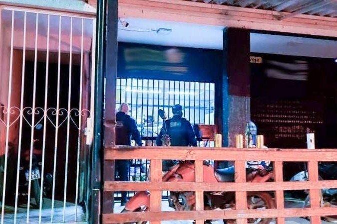 Vigilância sanitária interditou bares e restaurantes que não seguiram normas de segurança sanitária -  (crédito:  Divulgação/Agência Saúde-DF)