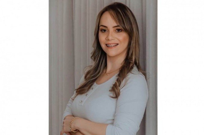 A consultora Ana Paula Ferraz afirma que o preconceito com mães faz parte de uma cultura que deve ser desconstruída