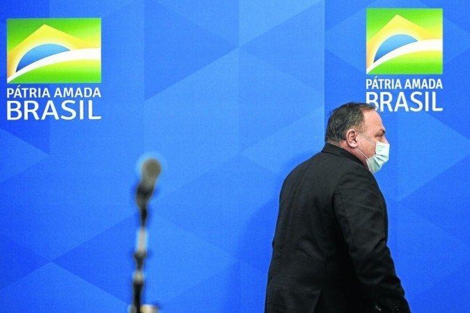 General teme ser preso por seguir orientações de Bolsonaro para propagandear remédios sem eficácia contra a covid-19 e atrasar compra da vacina -  (crédito: MINERVINO JUNIOR                    )