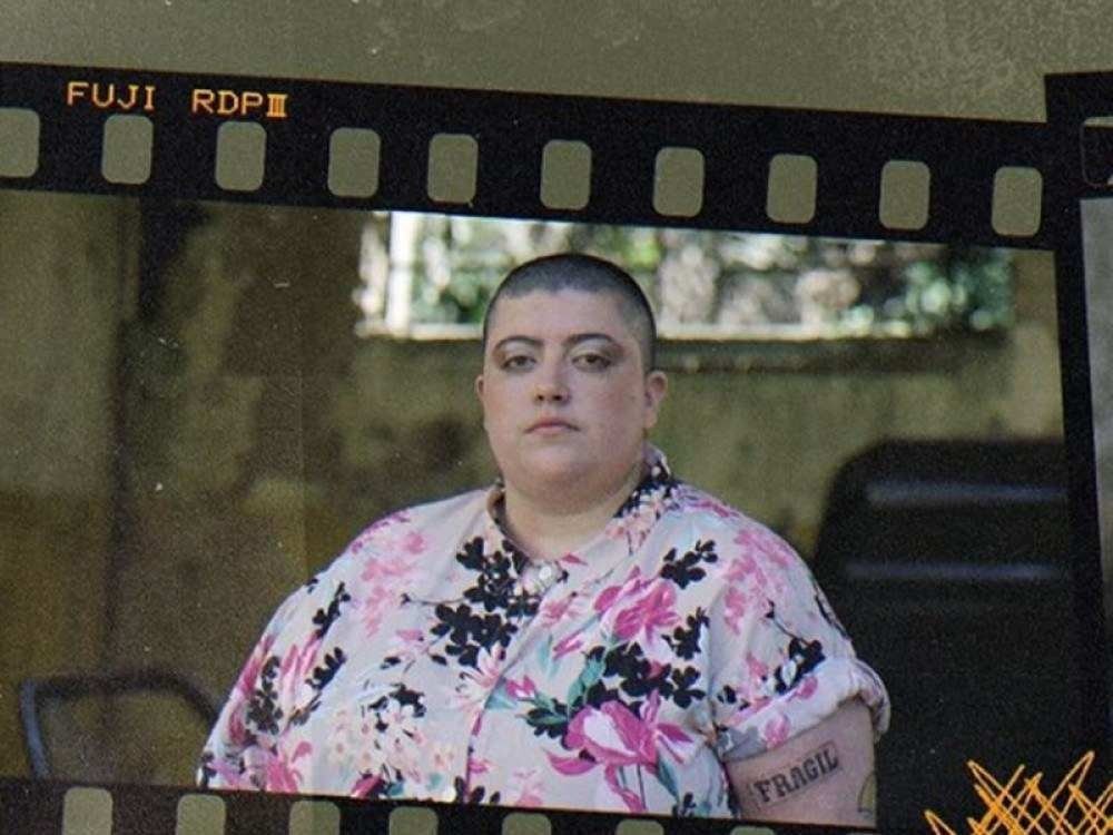 Ana Vilela teve que vender o violão para conhecer a esposa  pessoalmente