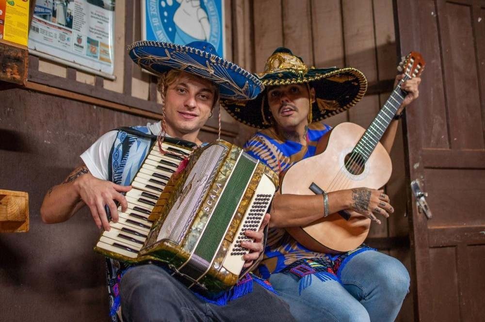 Letra da música Tarde Demais de João Bosco & Vinícius