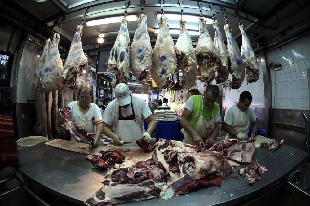 Argentina suspende exportações de carne bovina por 30 dias