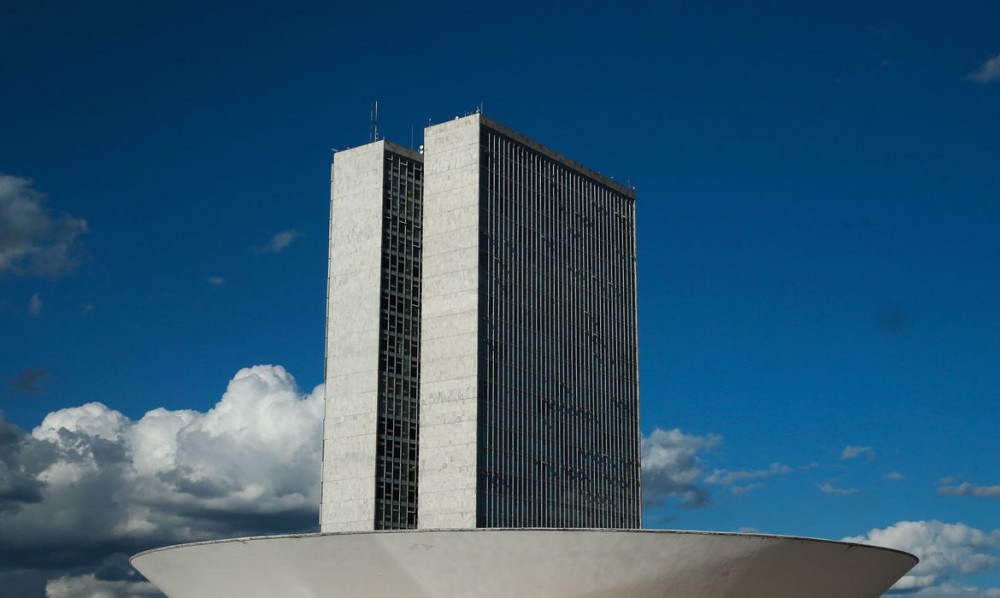 Comissão da Câmara adia votação de PL sobre uso medicinal da maconha