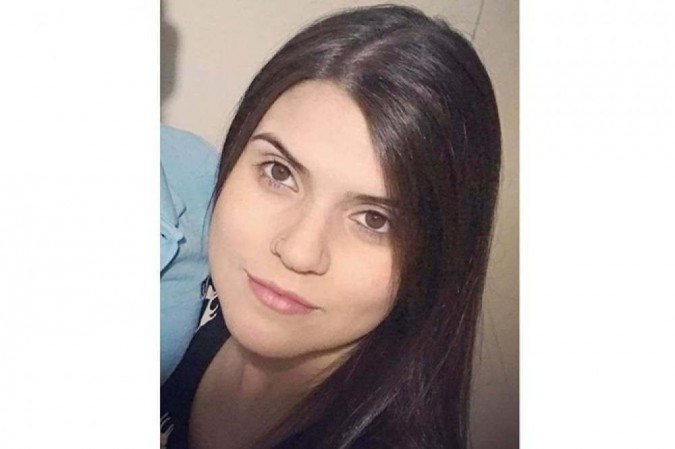 "Eu me senti a pior pessoa do mundo e extremamente impotente diante disso. Eu trabalhava até mais do que o outro homem" Julyhanna Luiza Fernandes, enfermeira