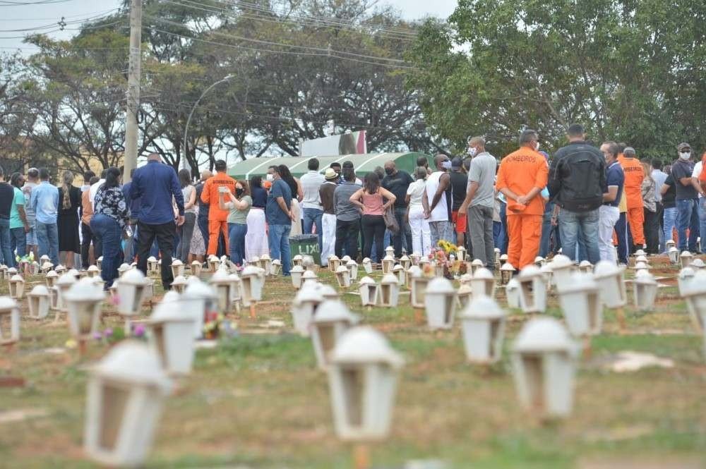 Velório e enterro de José Raimundo de Carvalho, bombeiro militar assassinado no último sábado (22/5)
