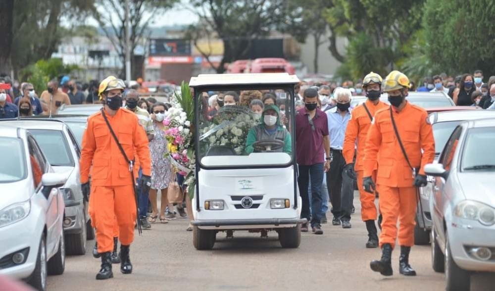 Velório e enterro de José Raimundo de Carvalho, bombeiro militar assassinado no último sábado (22/5)