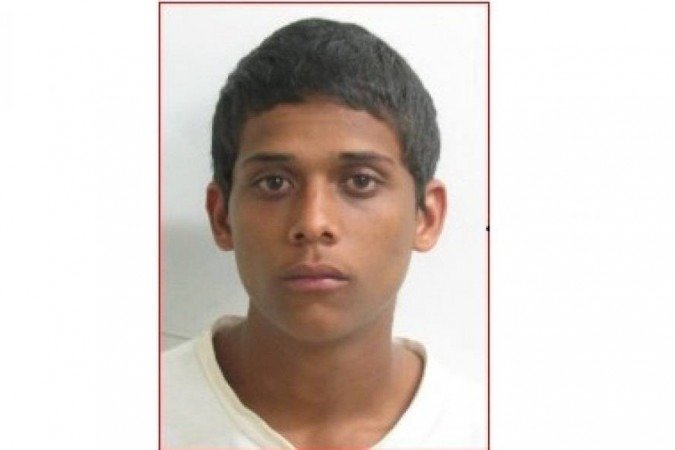 Iury Micael Araújo Elias da Silva é procurado pela polícia por suspeita de participar de uma tentativa de homicídio -  (crédito: PCDF/Divulgação)