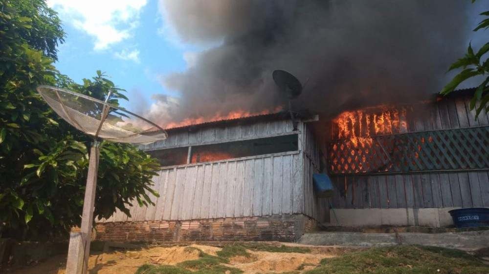 Campanha busca reconstruir casas incendiadas em aldeia Munduruku