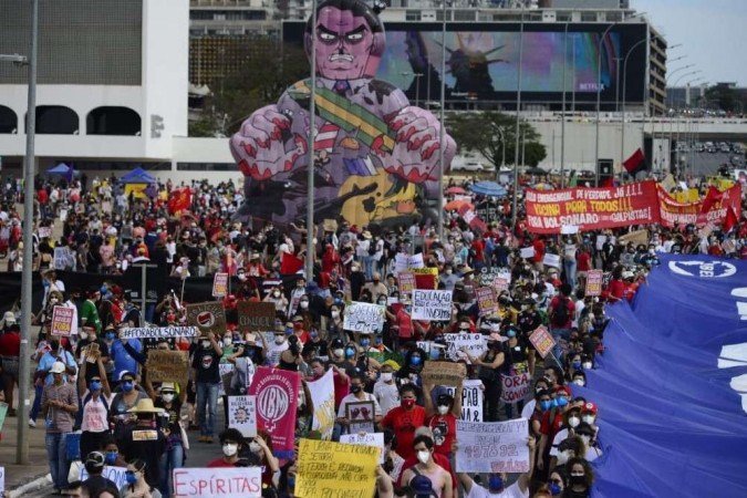 Manifestações contra Bolsonaro em Brasília