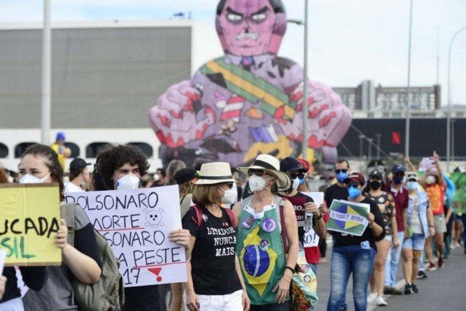 Manifestações contra Bolsonaro em Brasília