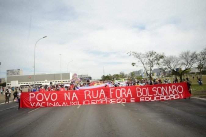 Manifestações contra Bolsonaro em Brasília
