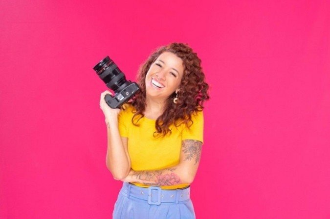 Para a fotógrafa, o conhecimento é a única arma que não pode ser tirada das mulheres Para a fotógrafa, o conhecimento é a única arma que não pode ser tirada das mulheres