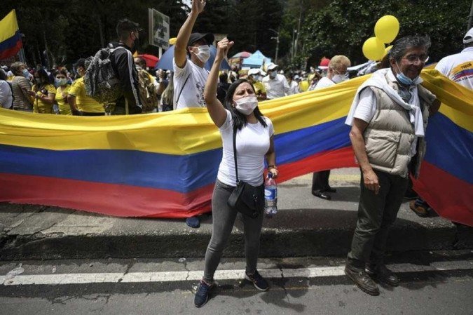 Colômbia é palco de vários protestos contra Iván Duque - (crédito: Juan BARRETO / AFP) Colômbia é palco de vários protestos contra Iván Duque - (crédito: Juan BARRETO / AFP)