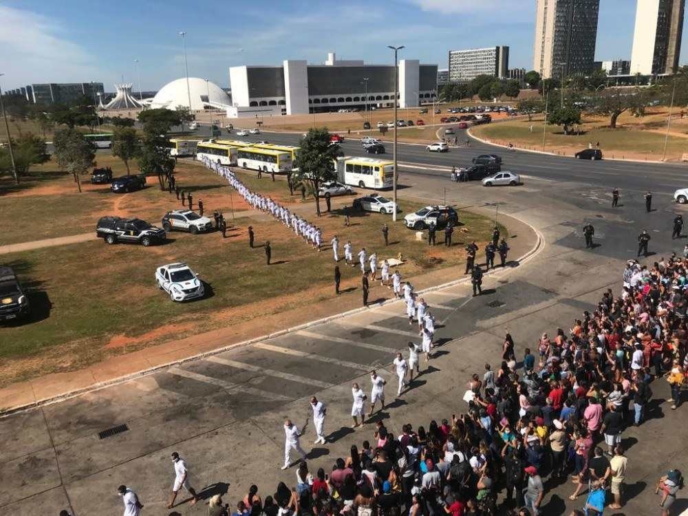 Ceia de Natal mais cara: moradores do DF tentam 'driblar' preços