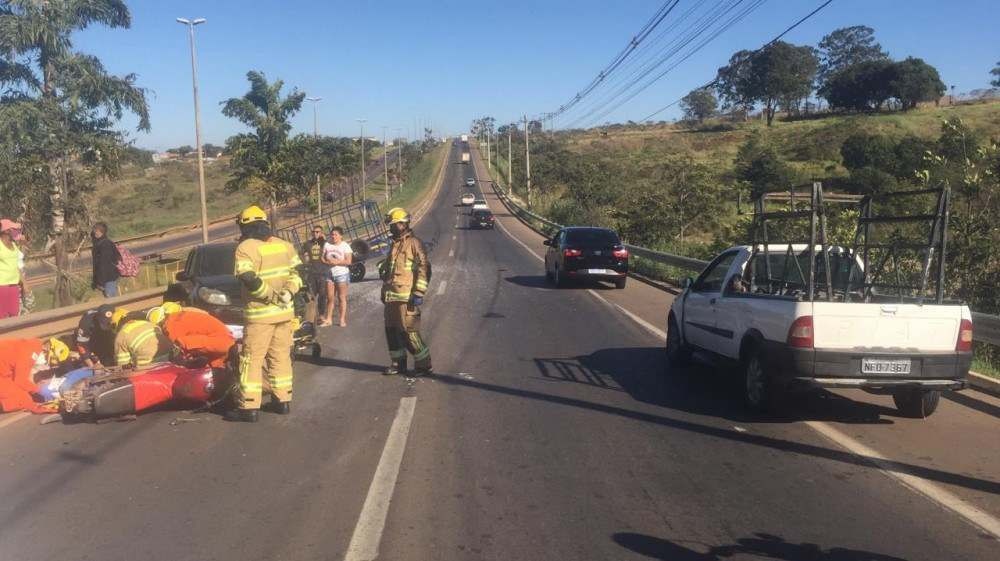 Motociclista fica gravemente ferido após acidente de trânsito na DF-290