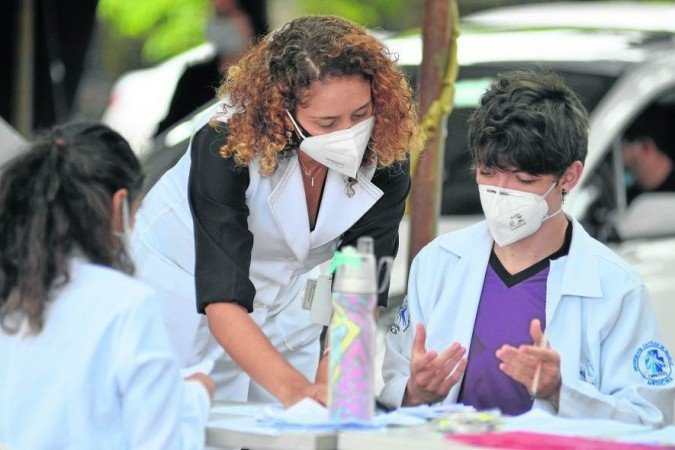 Escolha De Vacinas Pela Populacao Compromete Avanco Da Campanha No Df