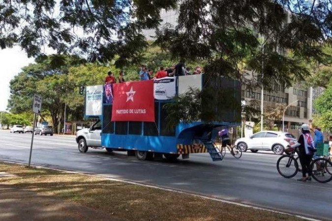 Protesto contra Copa América reúne cerca de 200 carros na ...