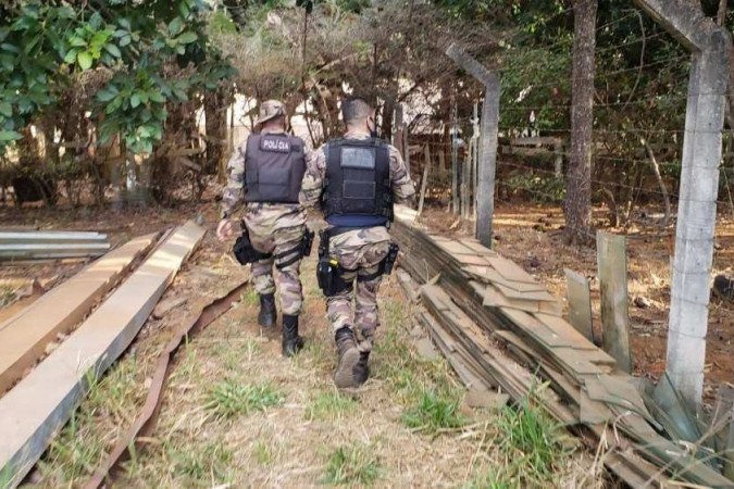 Polícia fecha o cerco contra suspeito de manter mulher refém no Incra 9