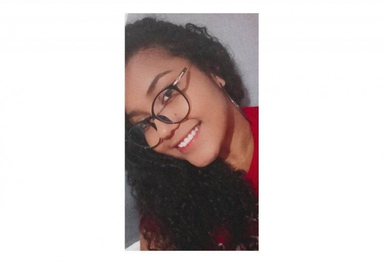 Lylite Alves, 20, estudante de física e responsável pelos conteúdos de física e também de saúde do projeto Lylite Alves, 20, estudante de física e responsável pelos conteúdos de física e também de saúde do projeto