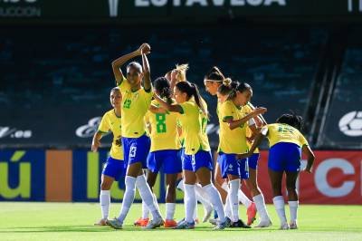 Voo rumo à Austrália partirá do Aeroporto Internacional JK às 5h da madrugada de segunda-feira -  (crédito: Richard Callis/SPP/CBF)