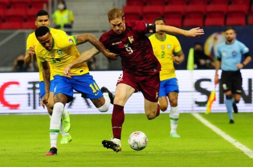 Imagens da partida entre Brasil e Venezuela neste domingo (13/6)