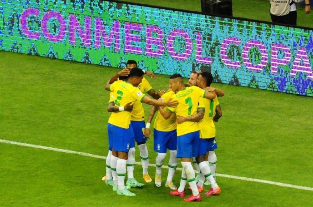 Imagens da partida entre Brasil e Venezuela neste domingo (13/6)