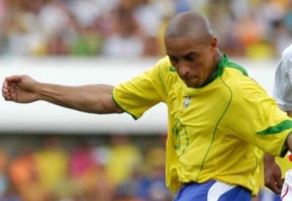 Roberto Carlos em partida pela Sele&ccedil;&atilde;o -  (crédito: CB D.A Press) -Roberto Carlos em partida pela Sele&ccedil;&atilde;o -  (crédito: CB D.A Press)