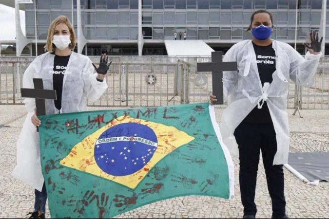 Manifestação do SindEnfermeiros-DF no Dia do Trabalhador (1/5), na Praça dos Três Poderes
