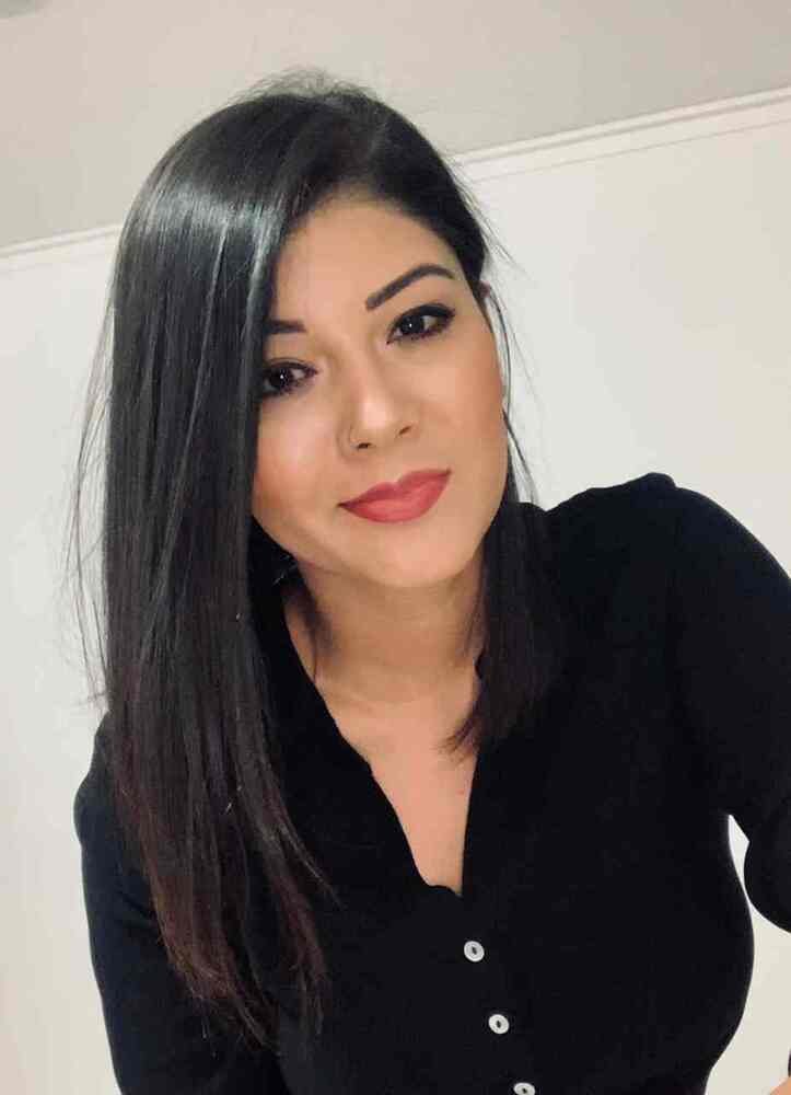 A coordenadora pedag&oacute;gica Tatiana Alves explica que concurso &eacute; uma aneira de comemorar a festa junina e trabalhar g&ecirc;neros textuais com os alunos