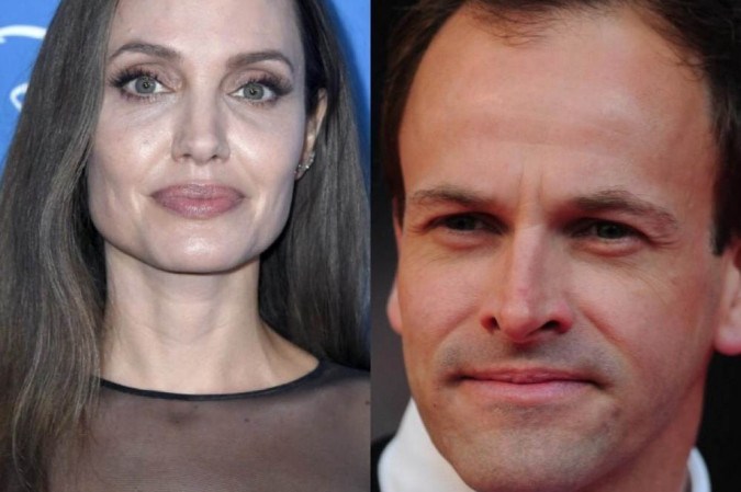 Angelina Jolie retorna a cidada de Nova York