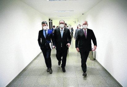 Randolfe Rodrigues, Omar Aziz e Renan Calheiros defenderam a reclassificação dos documentos, feita pela Consultoria Legislativa e pela secretaria da CPI - (crédito: Pedro França/Agência Senado)