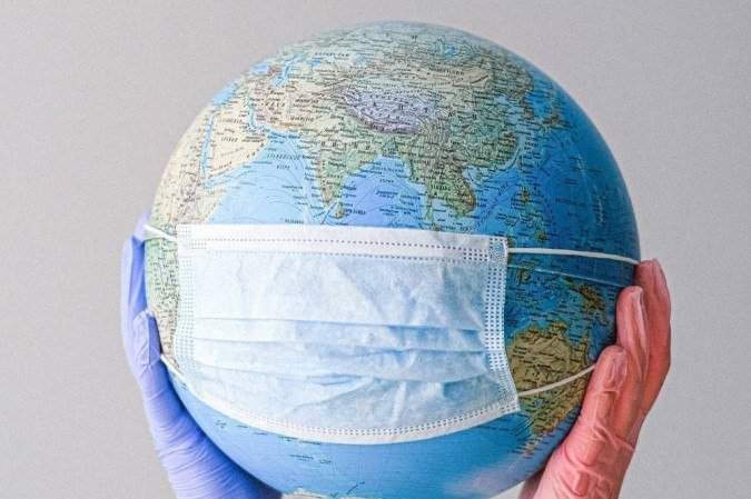 Vestimentas transparentes também podem ser utilizadas - (crédito: Anne Schvetz/Reprodução) Vestimentas transparentes também podem ser utilizadas - (crédito: Anne Schvetz/Reprodução)