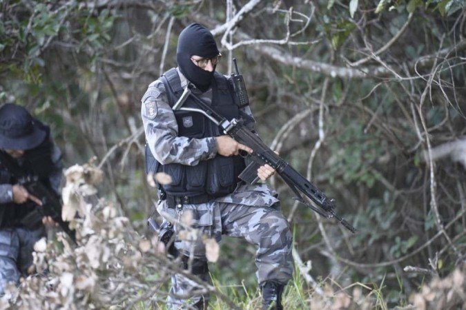 Buscas por Lázaro Barbosa em Girassol (GO), acusado de assassinar uma família em Ceilândia