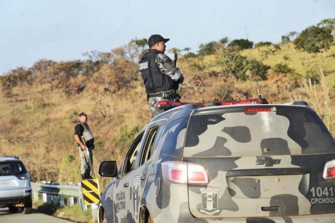 Buscas por Lázaro Barbosa em Girassol (GO), acusado de assassinar uma família em Ceilândia