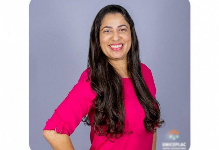 Eusiléia reitera dicas dadas anteriormente e afirma que o candidato deve perceber a ansiedade para prova como algo controlável