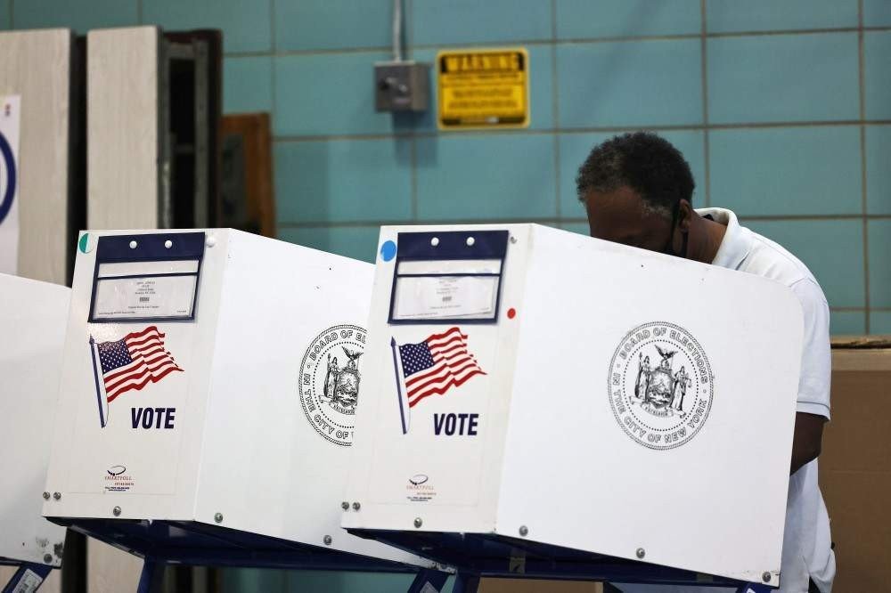 Nova-iorquinos votam em primárias para definir prefeito do pós-pandemia