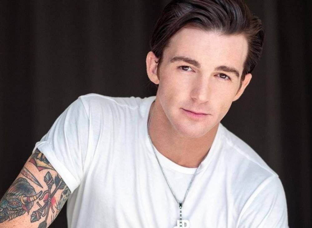 (crédito: Reprodução/Instagram/@drakebell) (crédito: Reprodução/Instagram/@drakebell)