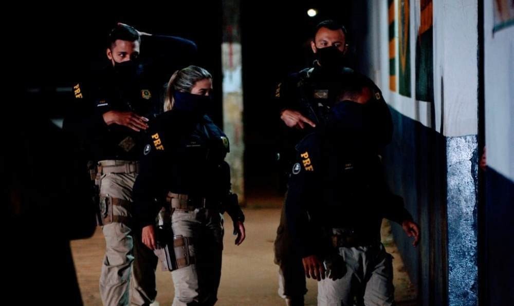 Força-Tarefa que atua em buscas por Lázaro Barbosa se concentra em base de operação em Girassol, distrito de Cocalzinho (GO)